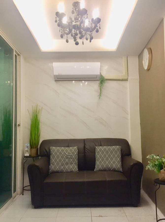 R9 Bangkok Hotel Luaran gambar